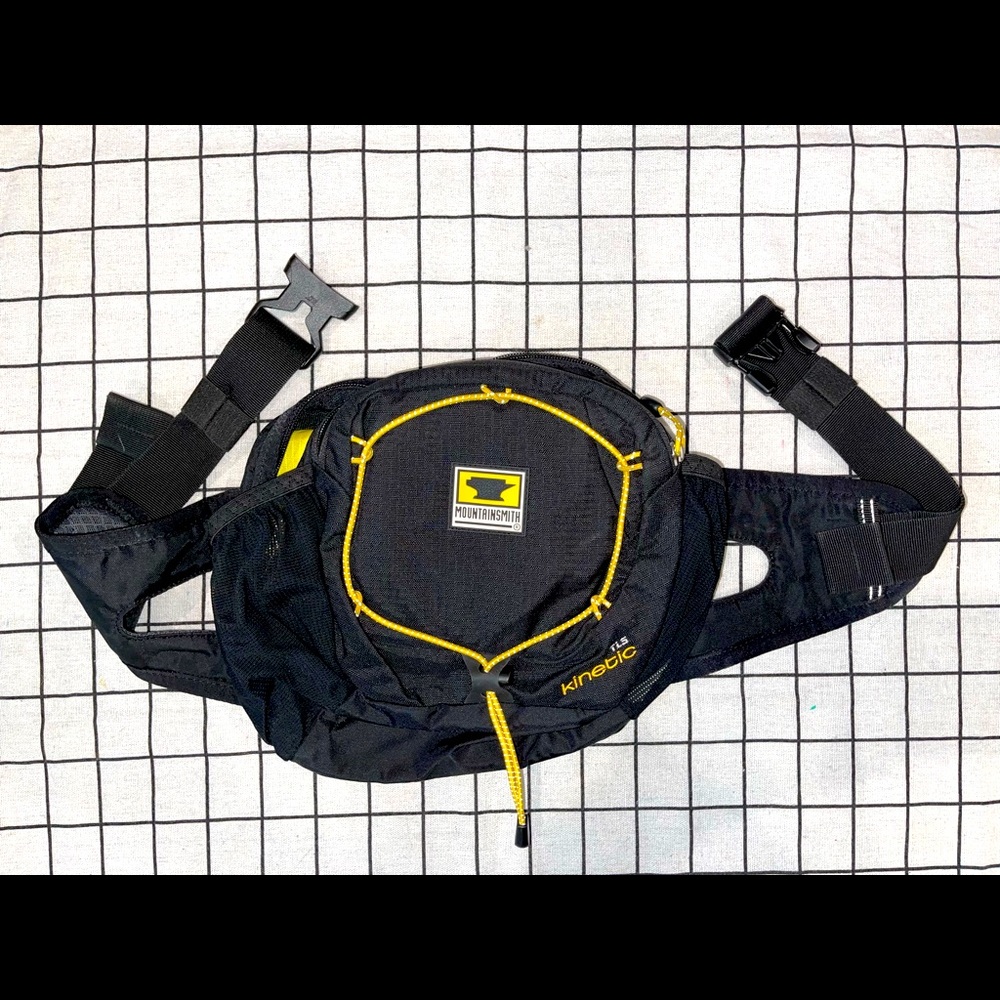 Mountainsmith Kinetic hip pack for hiking, biking, trail running
